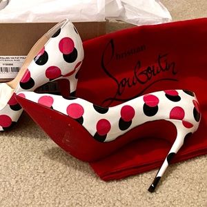 Christian Louboutin Pigalle Follies Pump